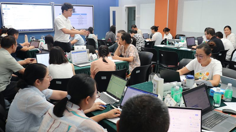 目前市场上会计培训班类型多样，主要包括以下几种：