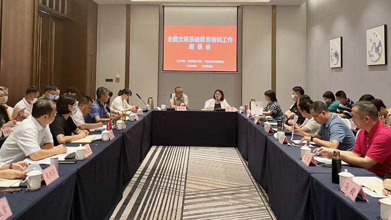 目前，公路工程建造师教材主要分为以下几类：